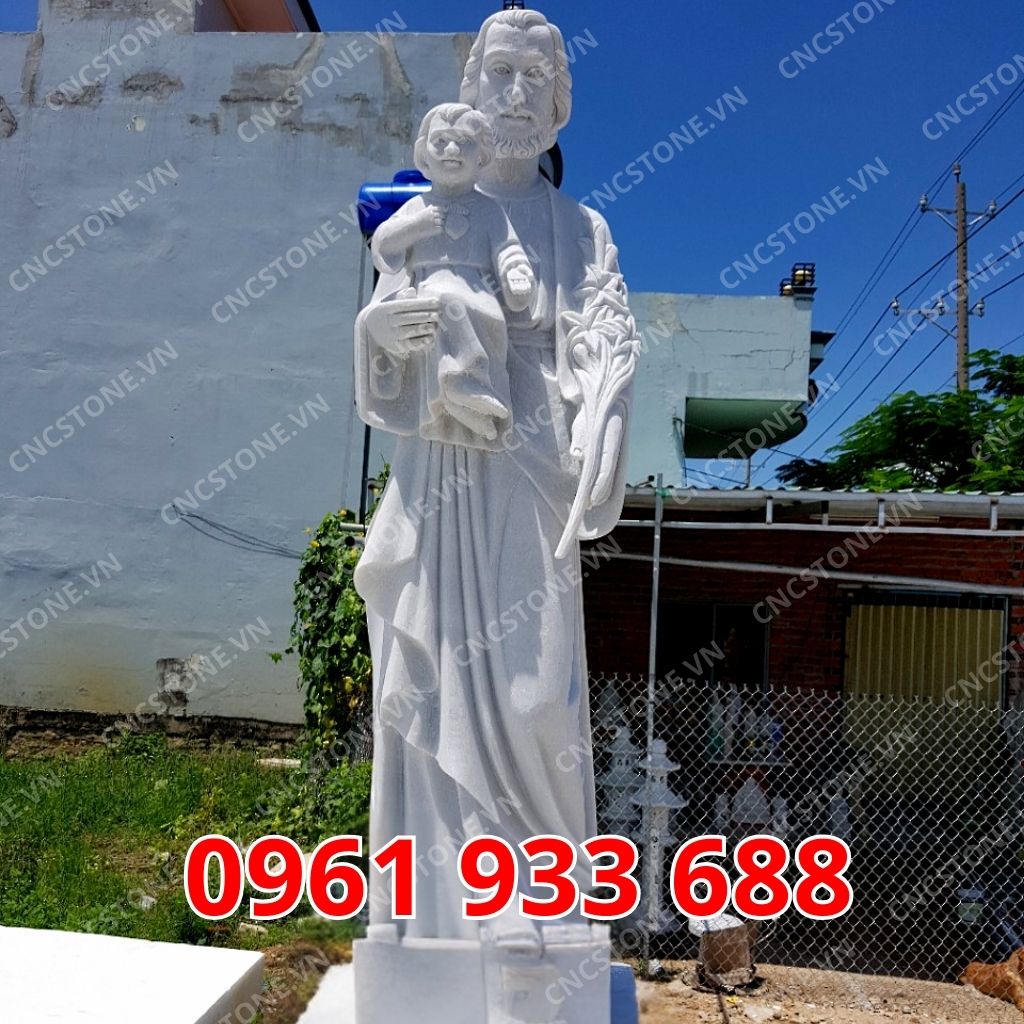 Tượng Đức Cha bằng đá tự nhiên 