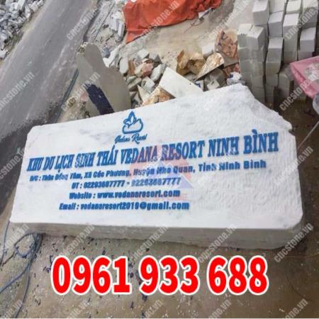 Mẫu bảng hiệu đá trắng cho kiến trúc hiện đại