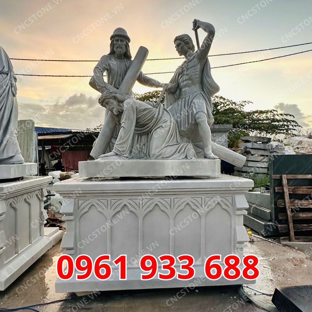 Chúa Giesu vác thập giá