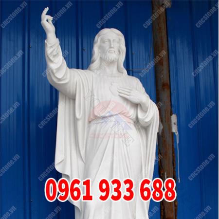 Tượng Thánh Chúa Giesu bằng đá tự nhiên nguyên khối