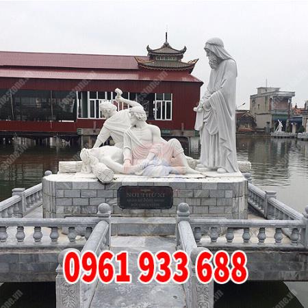 Tượng Chúa Đá Tự Nhiên