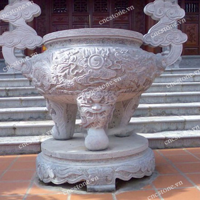 lư hương trắng đẹp với hoa vân rồng điêu khắc tinh xảo